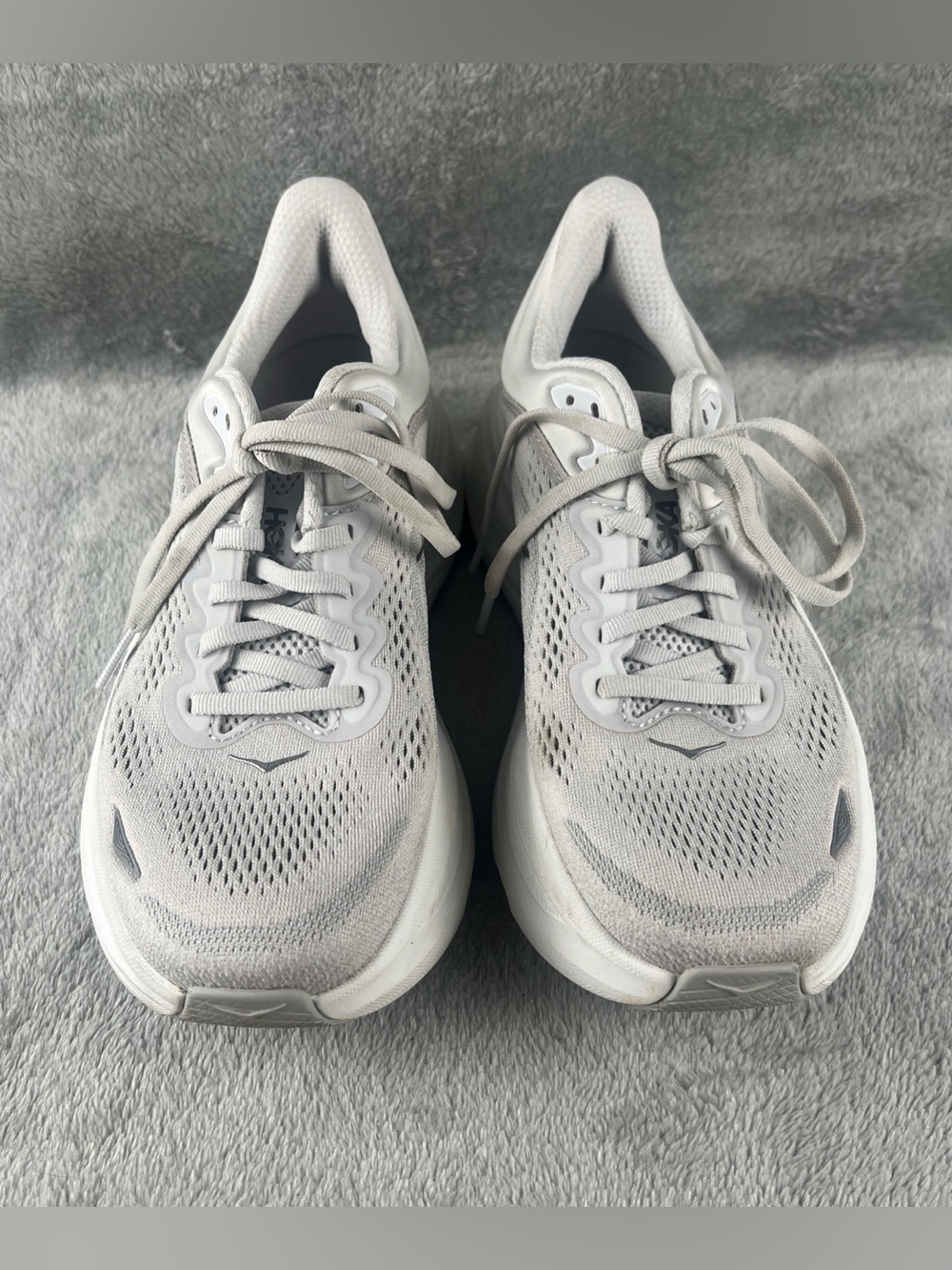 Hoka Bondi 9 Womens Size 7B Gray White Athletic Running Shoe Sneaker Comfort - Picture 2 of 11